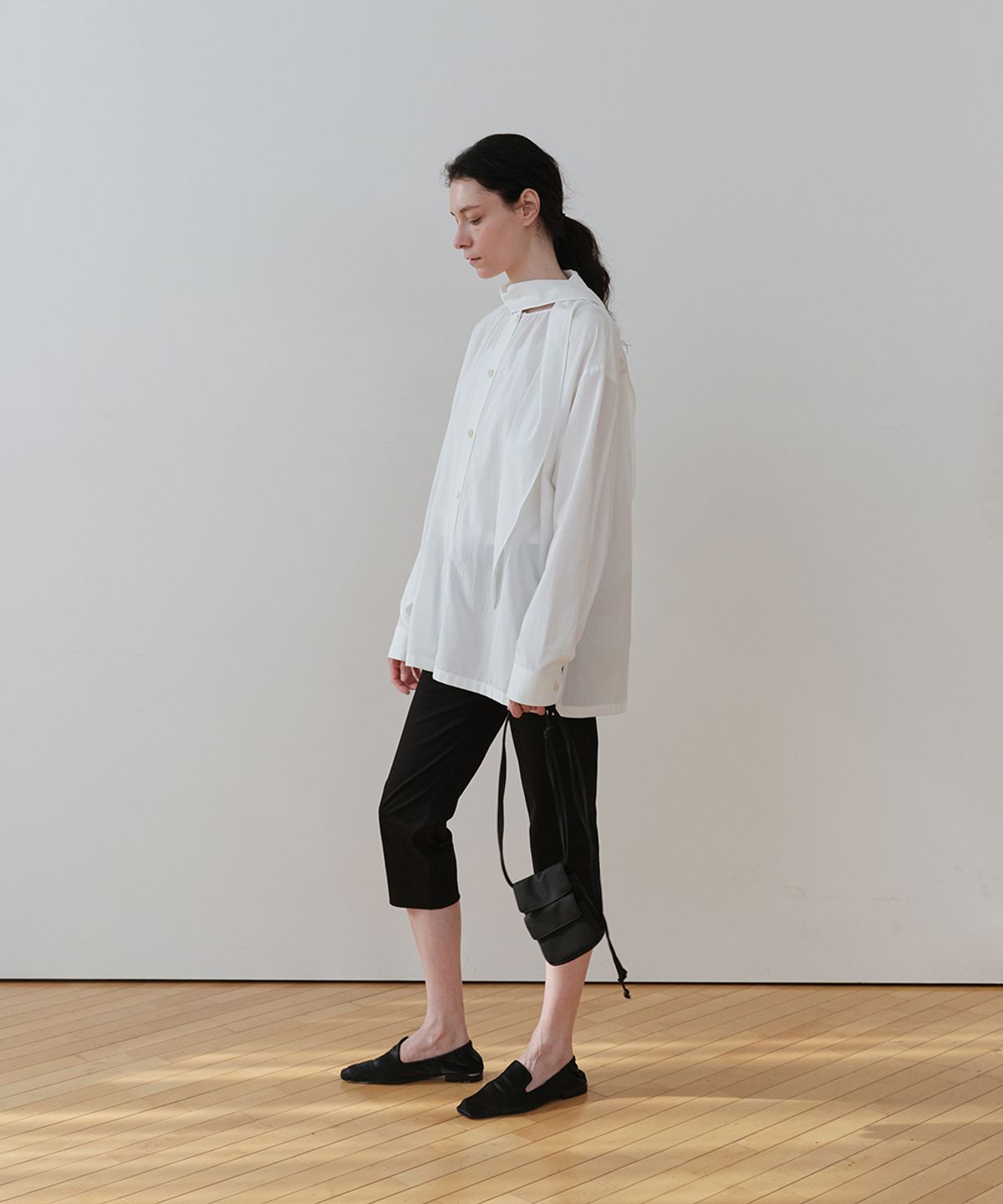 로우타이드(LOW TIDE) SCARF SHIRT JACKET [IVORY]