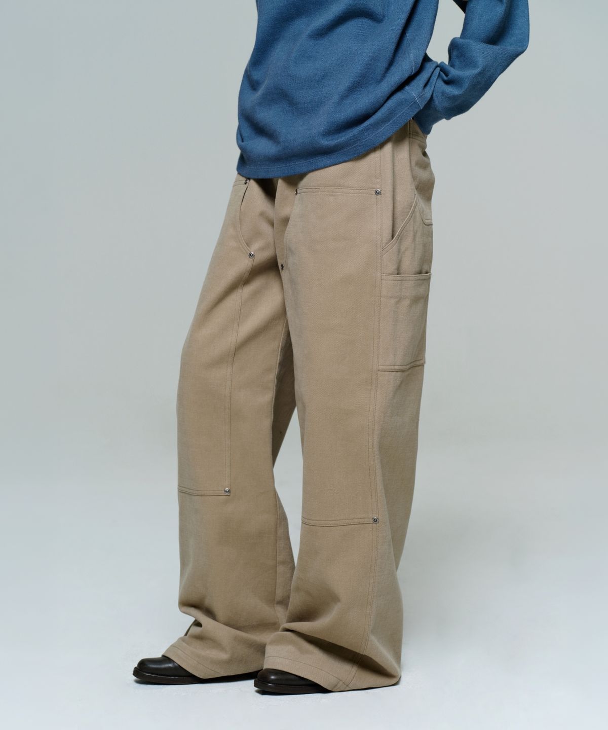 이알에이(ERA) WOMEN WIDE CARPENTER PANTS - KHAKI BEIGE