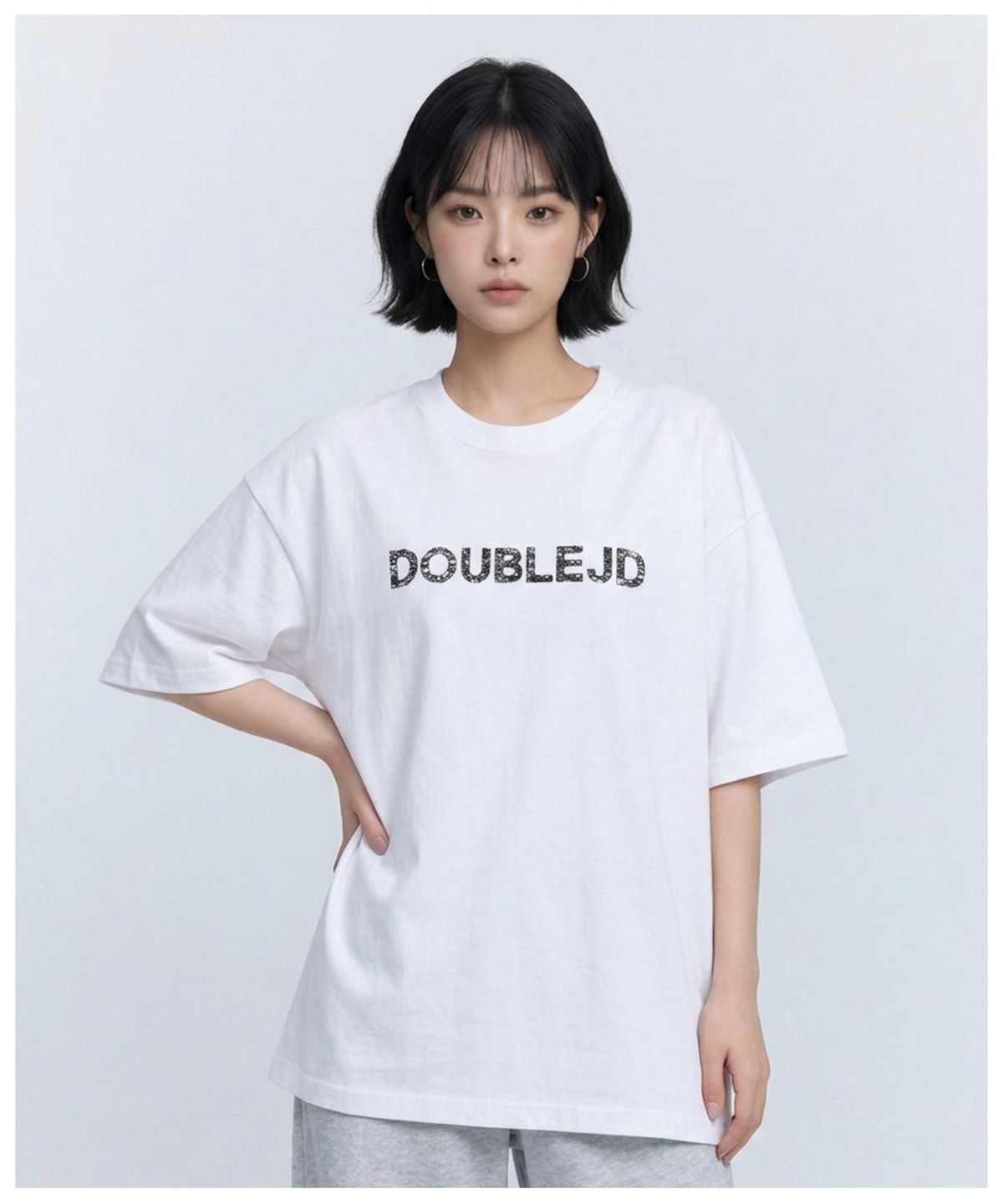 더블제이디(DOUBLE JD) 탱글 레터링 반팔 티셔츠