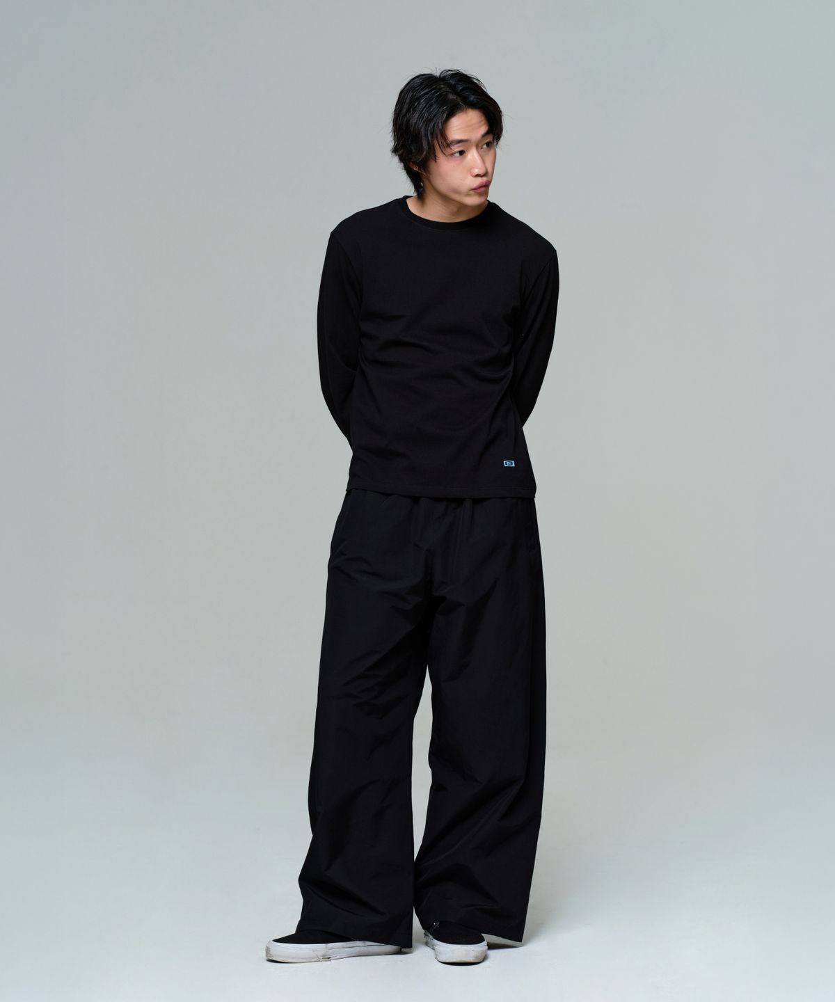이알에이(ERA) MEN WIDE TRACK PANTS - BLACK