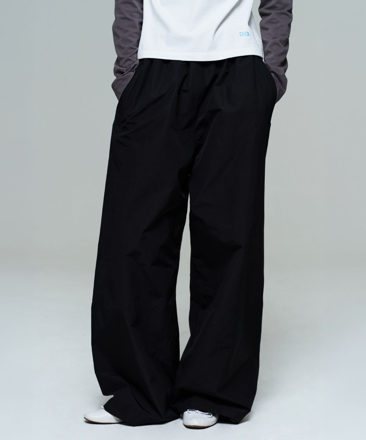 이알에이(ERA) WOMEN WIDE TRACK PANTS - BLACK