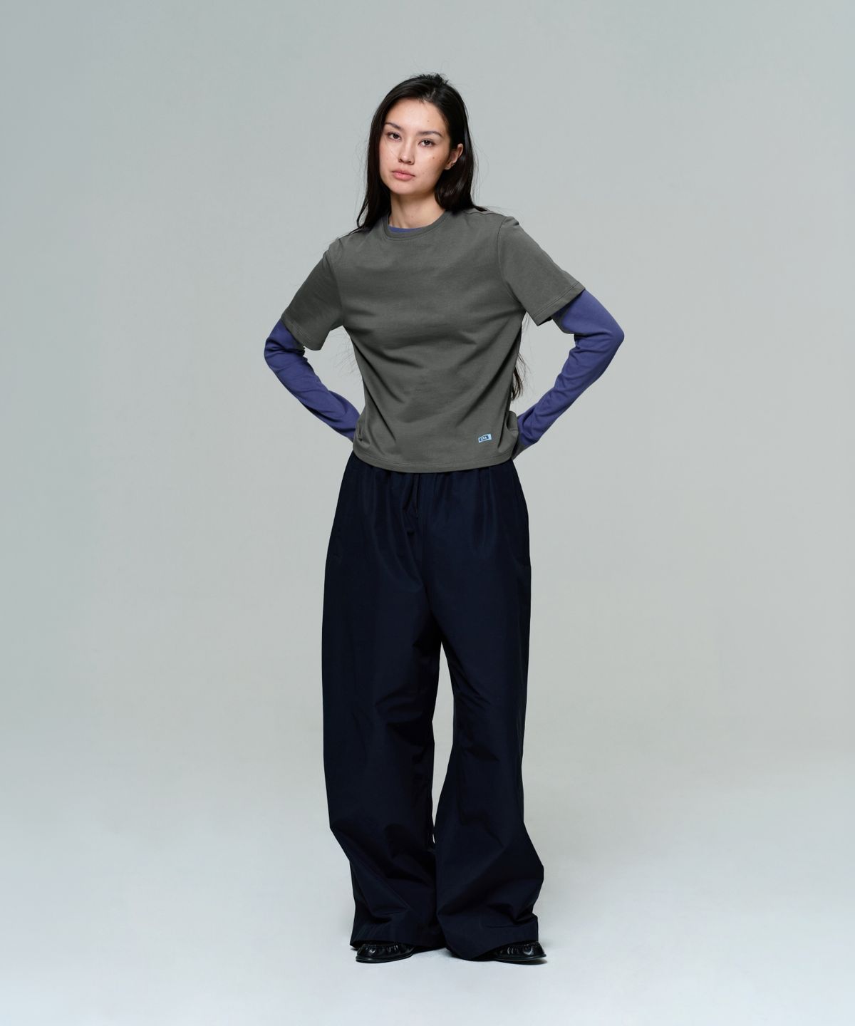 이알에이(ERA) WOMEN WIDE TRACK PANTS - DARK NAVY