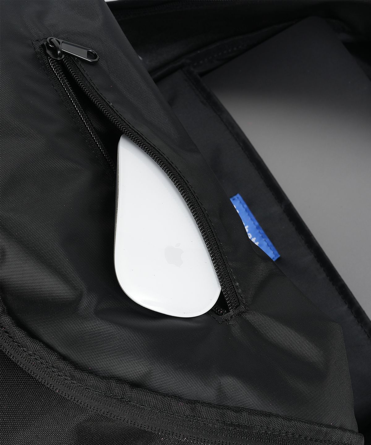 맨하탄레코즈(MANHATTAN RECORDS) MR Cordura Vinyl Daypack  - Black
