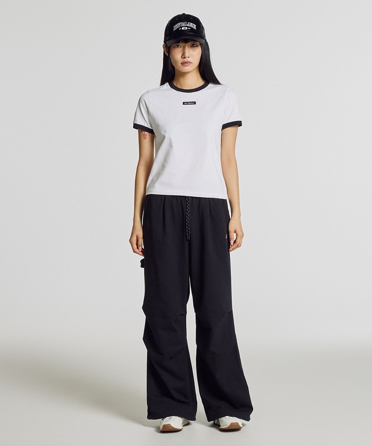뉴발란스(NEW BALANCE) NBNEG2W462 / WOMEN 링거 반팔티 (WHITE)