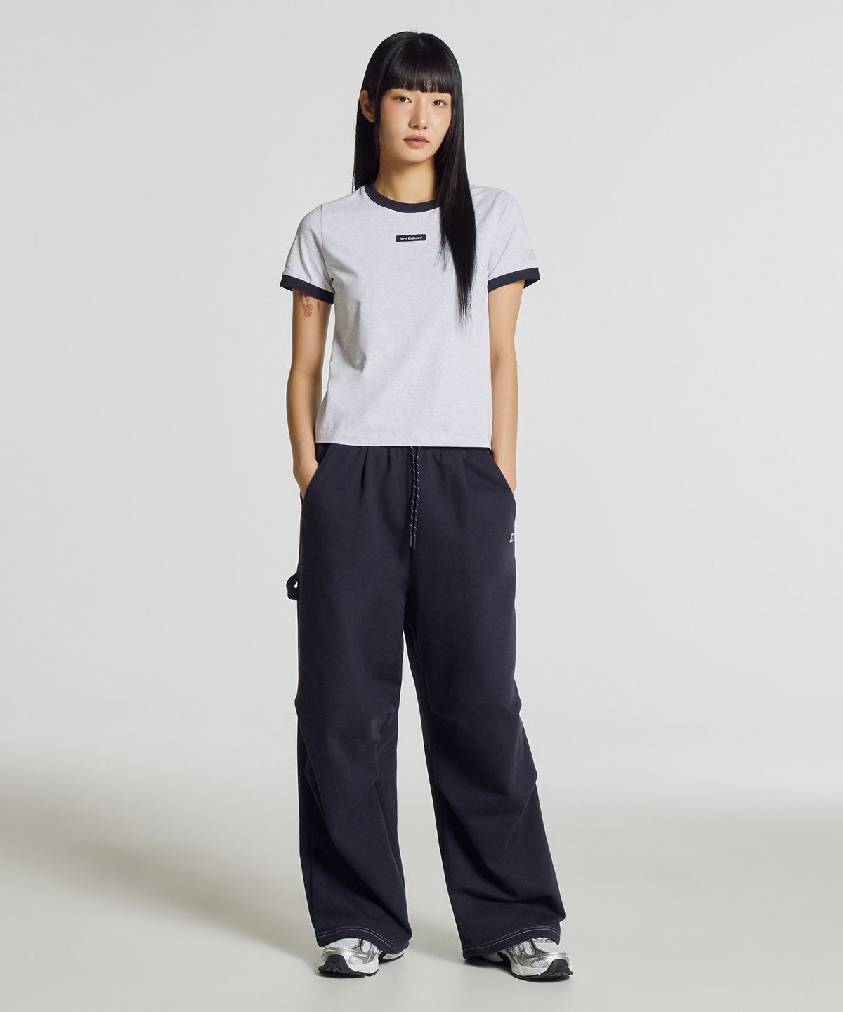 뉴발란스(NEW BALANCE) NBNEG2W462 / WOMEN 링거 반팔티 (L/GRAY)