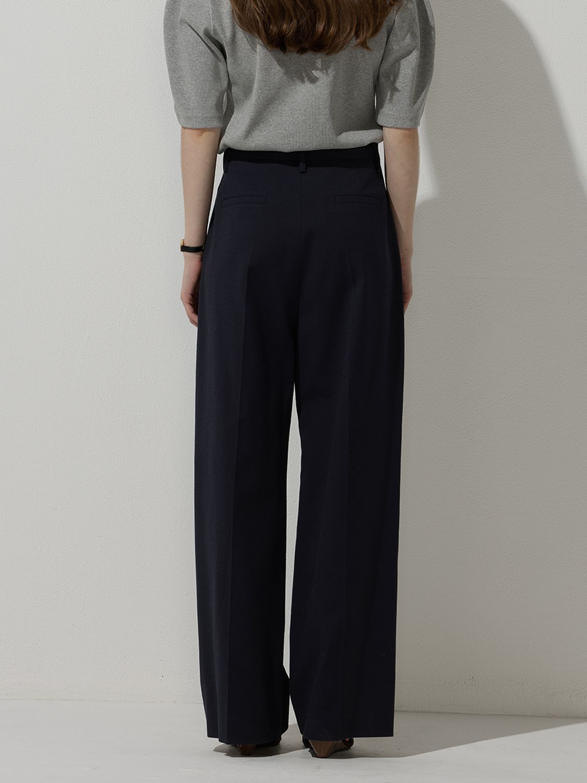 비뮤즈맨션(BEMUSE MANSION) Tuck wide pants - Navy