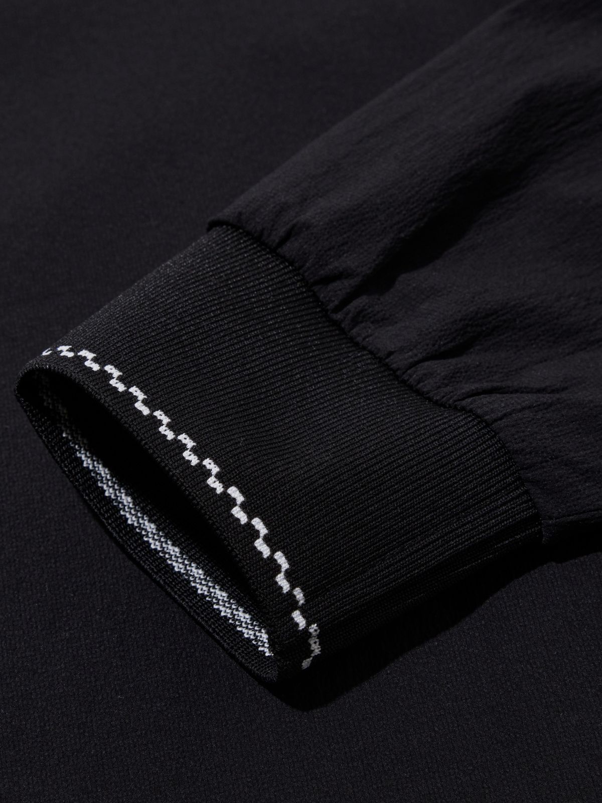 와이드앵글(WIDEANGLE) CO 스몰 아트웍 우븐 라운드넥 L_Black