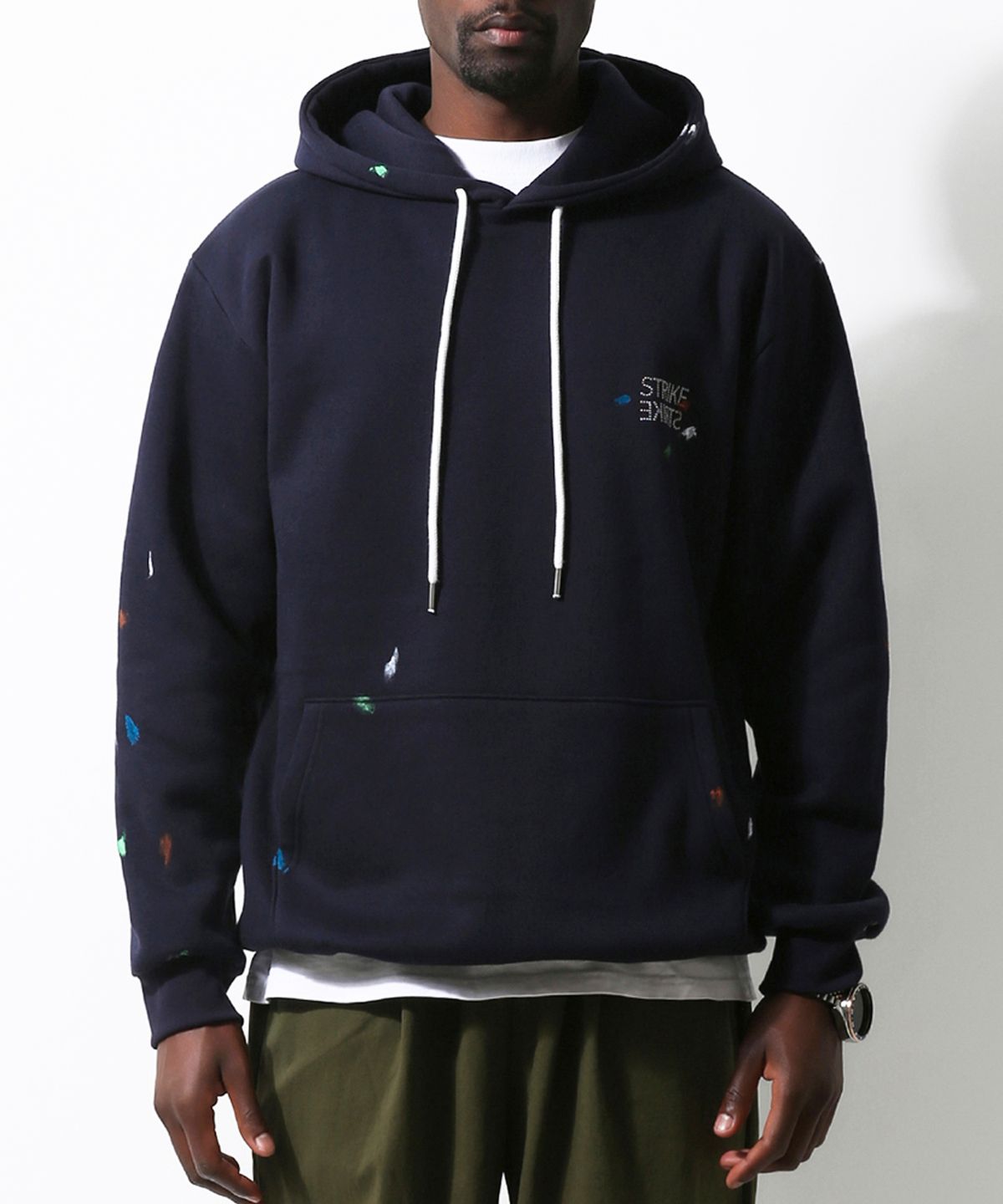 스트라이크(STRIKE) Artistic Stud & Paint Hooded Sweatshirt (NAVY)