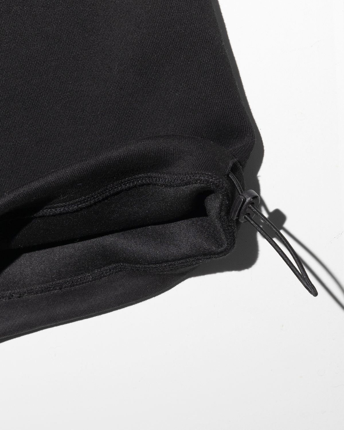 펀치드렁크파티즈(PUNCH DRUNK PARTIES) THE PARTIER Sweatpants (BLACK)