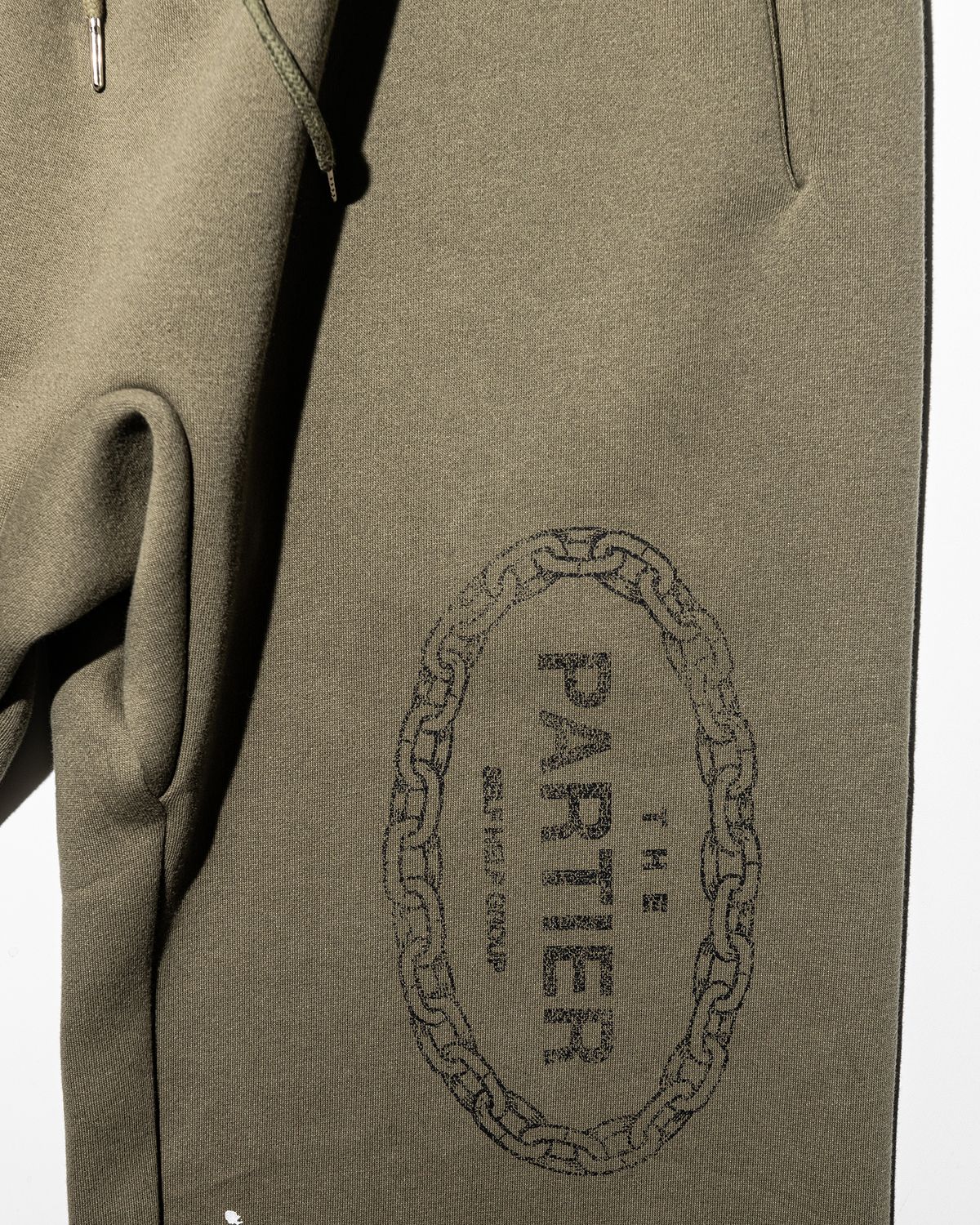 펀치드렁크파티즈(PUNCH DRUNK PARTIES) PARTIER Dirt Sweatpants (KHAKI)
