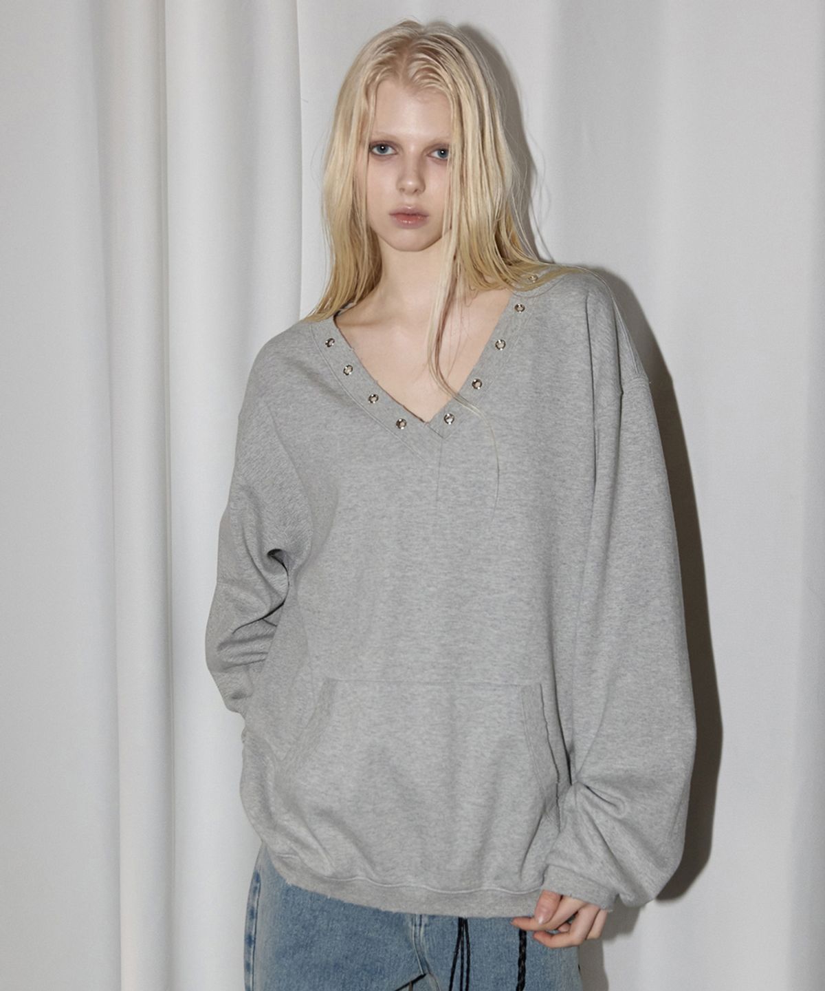 렌세(RENSE) Damage Eyelet V-Neck Sweatshirt Melange Gray