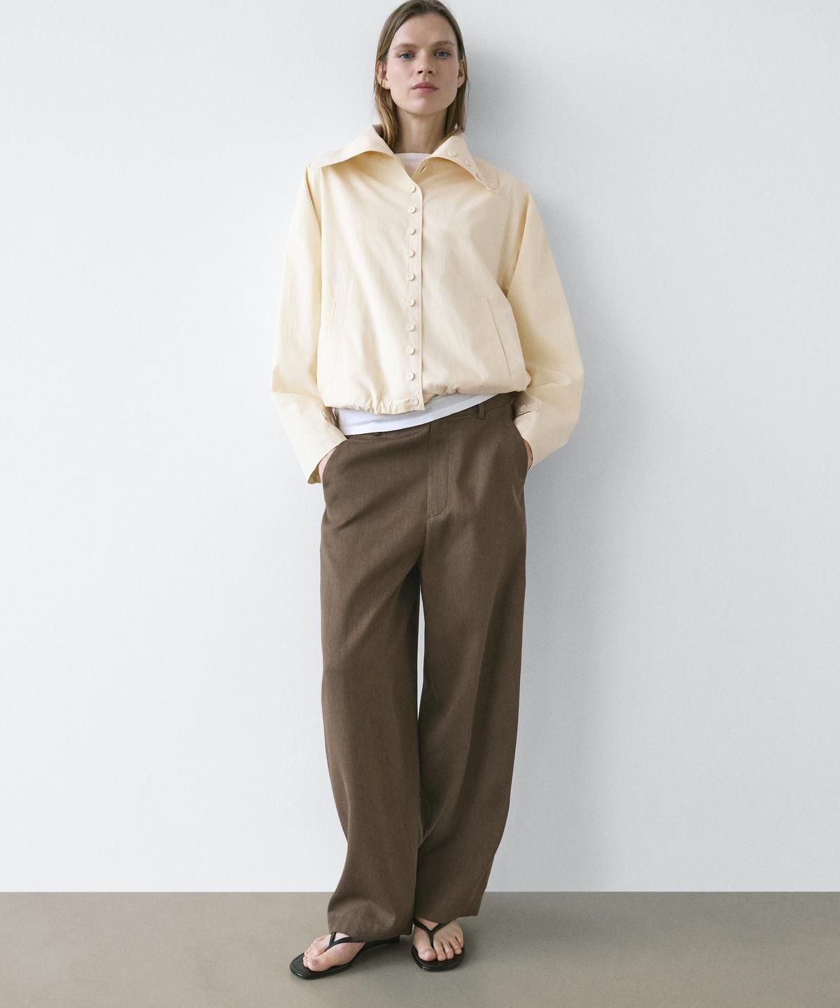 마시모두띠(MASSIMO DUTTI) 엘라스틱 웨이스트밴드 디테일 플루이드 팬츠