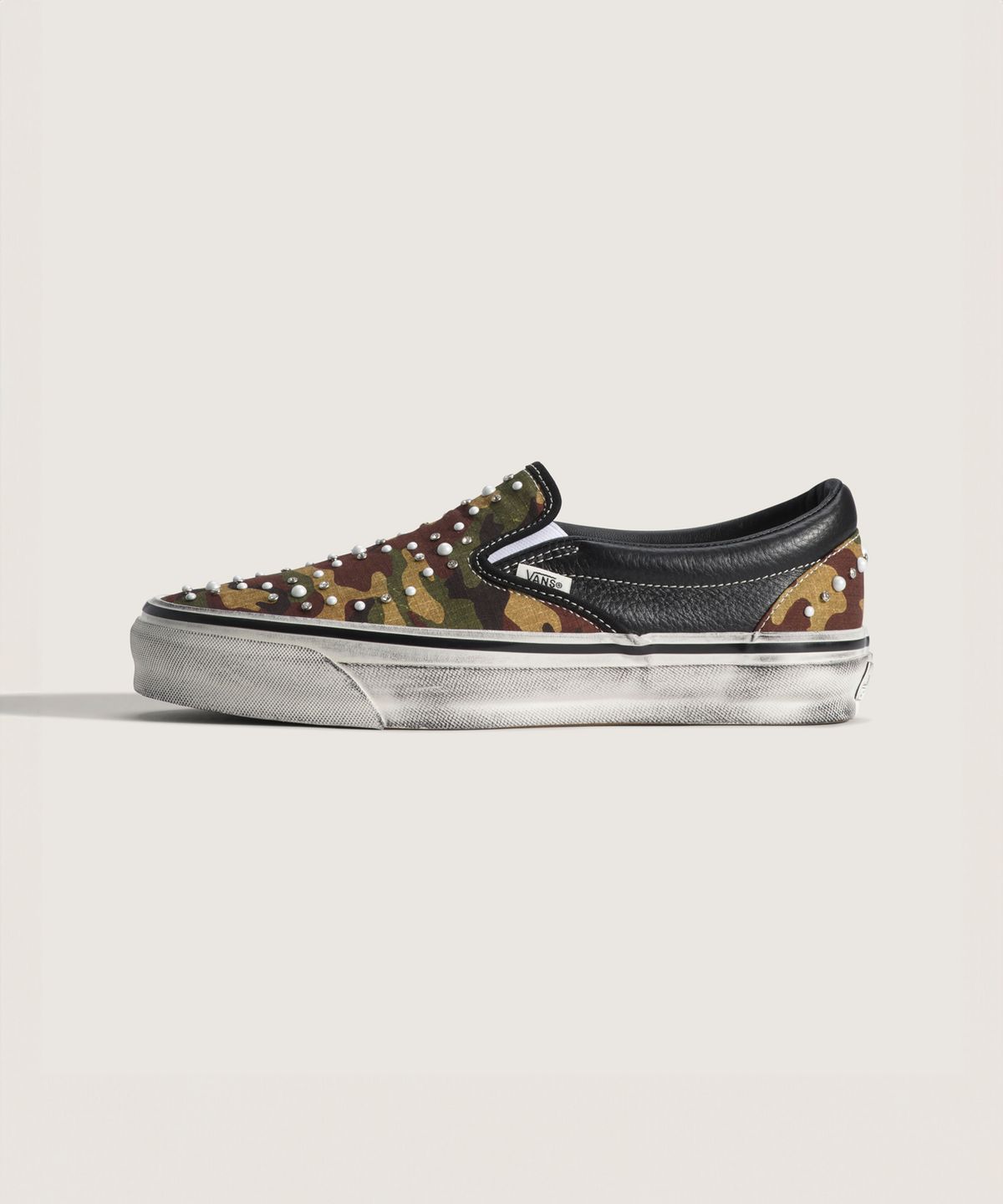 반스(VANS) 프리미엄 클래식 슬립온 98 LX - (펄라이즈드) 카모:블랙 / VN000D9PCAK1