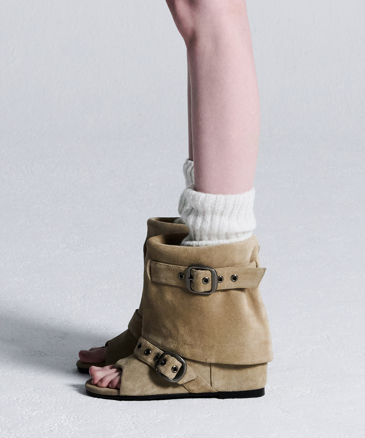 이크닉(IHCNIK) 102 soft-modular wedge boots / beige - 사이즈