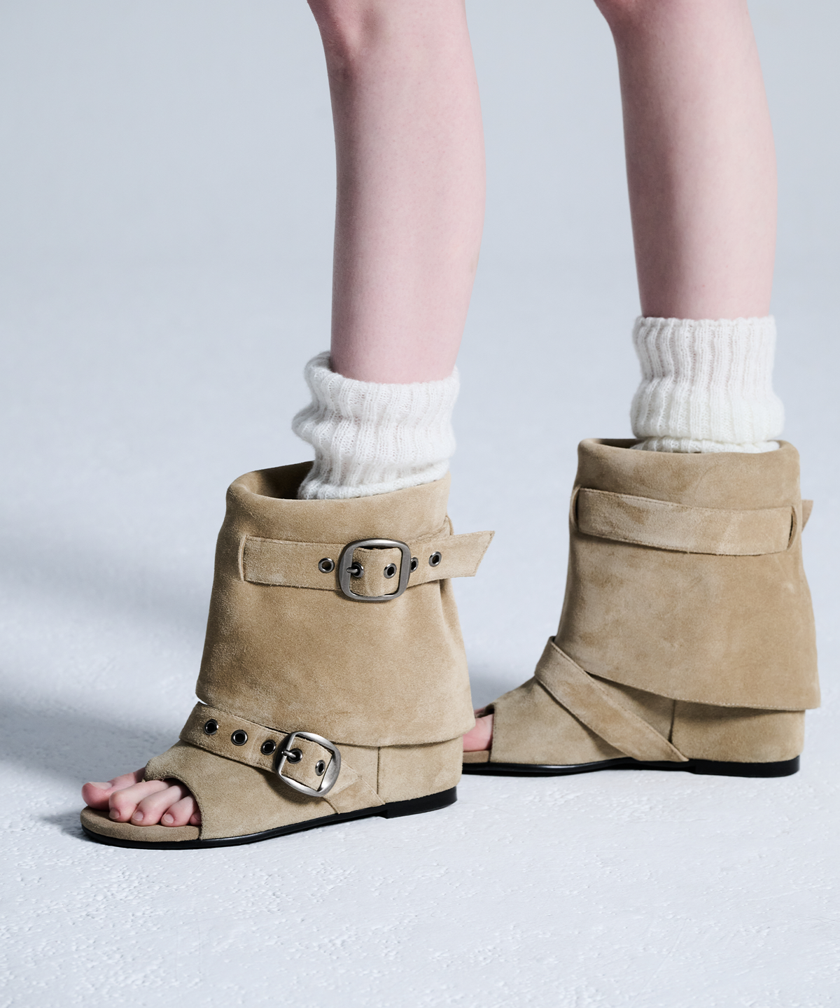 이크닉(IHCNIK) 102 soft-modular wedge boots / beige - 사이즈