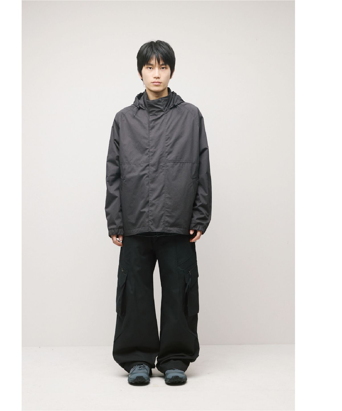 해칭룸(HATCHINGROOM) Shell Parka Charcoal