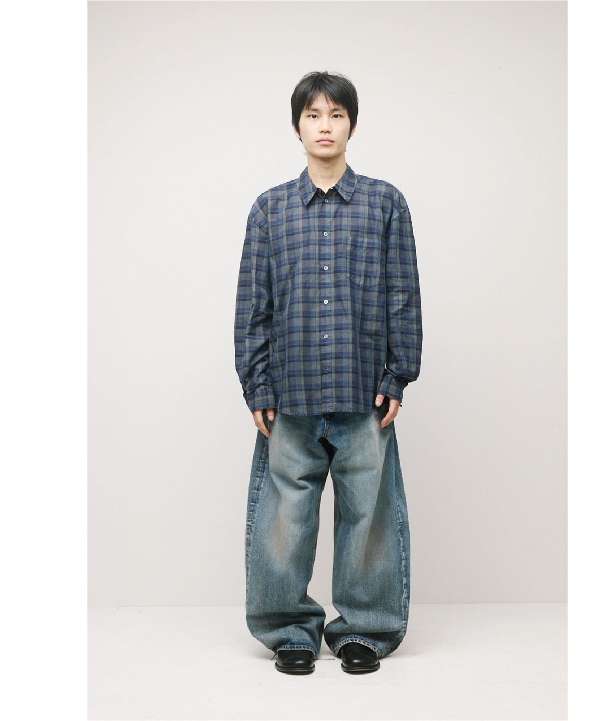 해칭룸(HATCHINGROOM) Classic Shirt Dyed Blue/Charcoal
