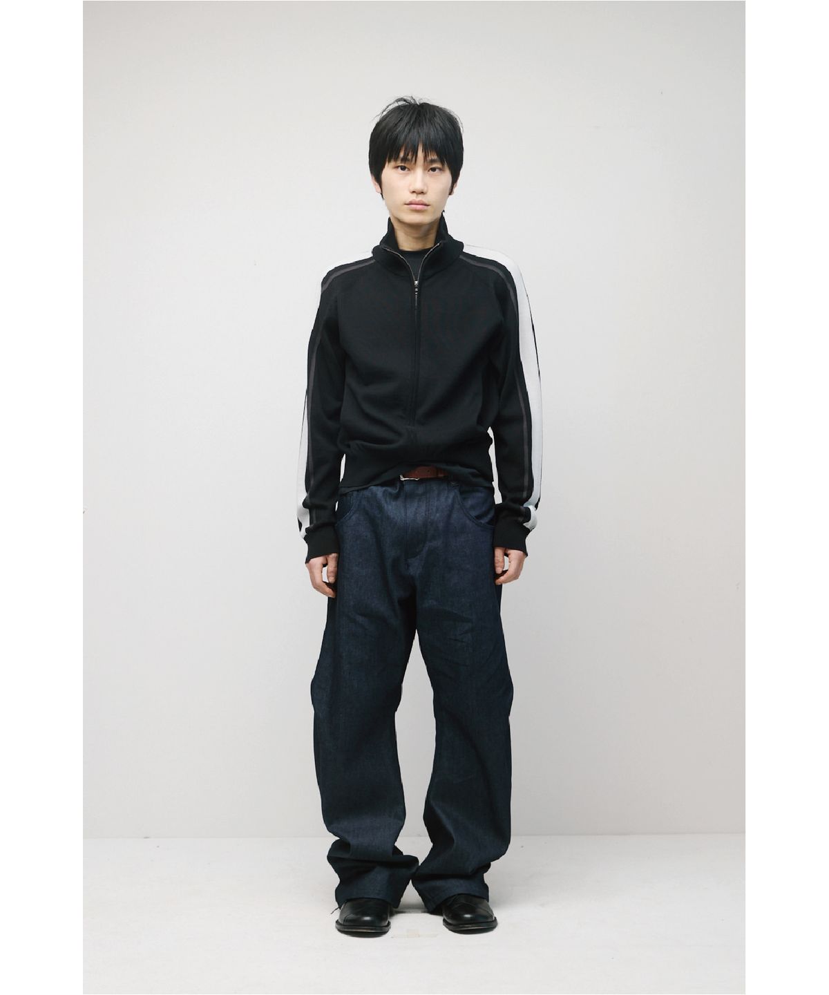 해칭룸(HATCHINGROOM) Track Zip Knit Cardigan Black