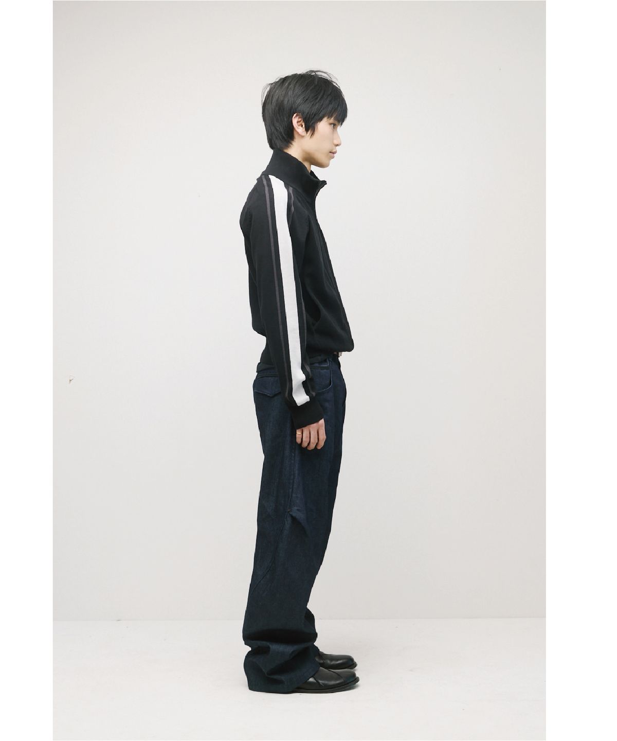 해칭룸(HATCHINGROOM) Track Zip Knit Cardigan Black