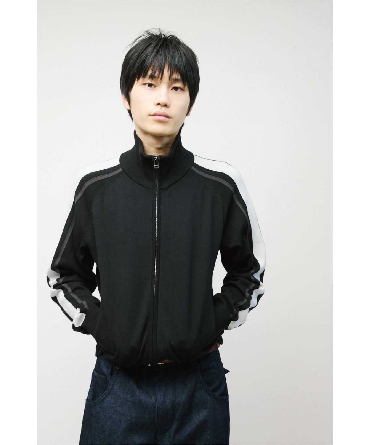 해칭룸(HATCHINGROOM) Track Zip Knit Cardigan Black