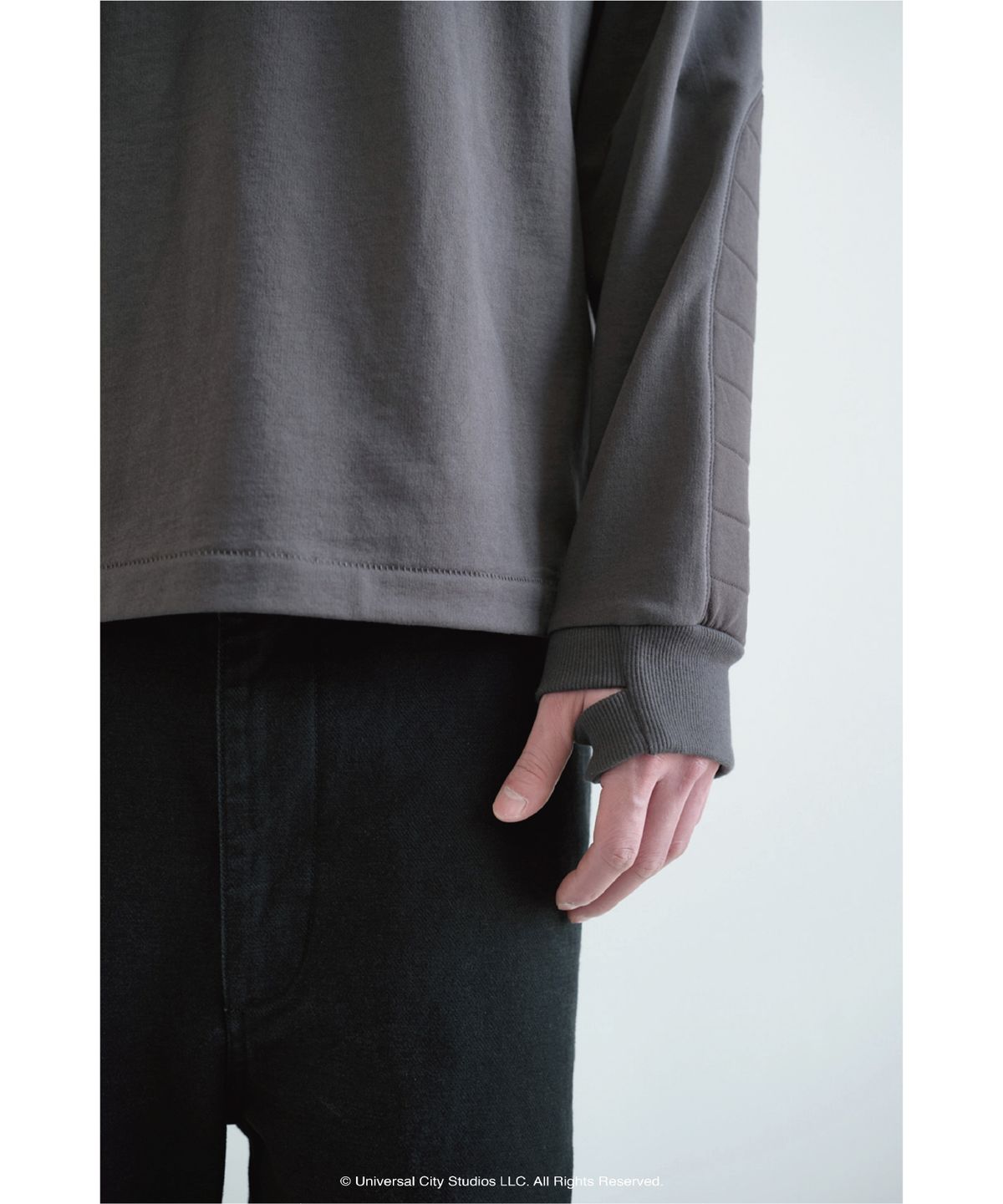 해칭룸(HATCHINGROOM) Psycho Hoodie Charcoal