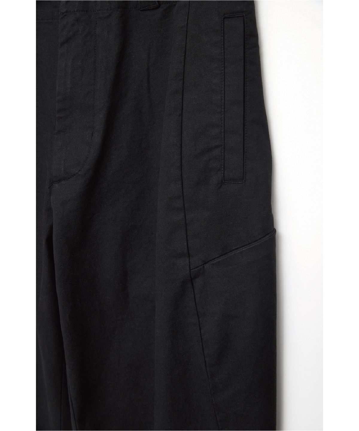 해칭룸(HATCHINGROOM) Silent Trousers Black