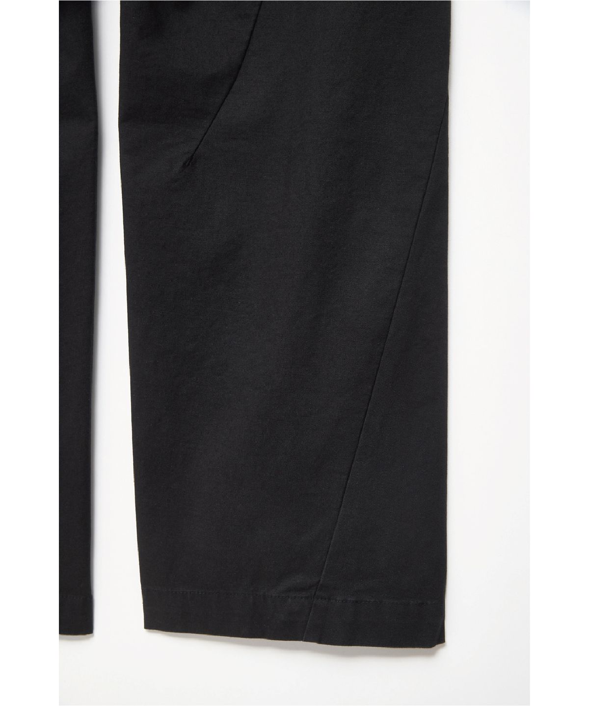 해칭룸(HATCHINGROOM) Silent Trousers Black