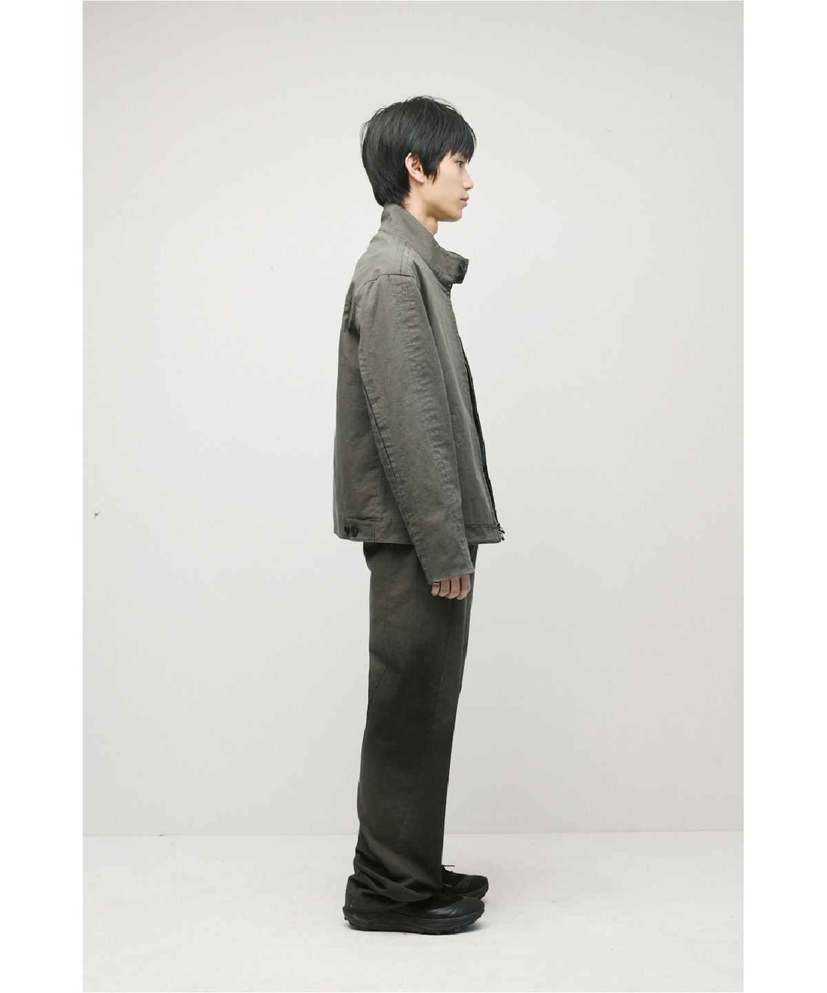 해칭룸(HATCHINGROOM) Silent Trousers Dusty Khaki