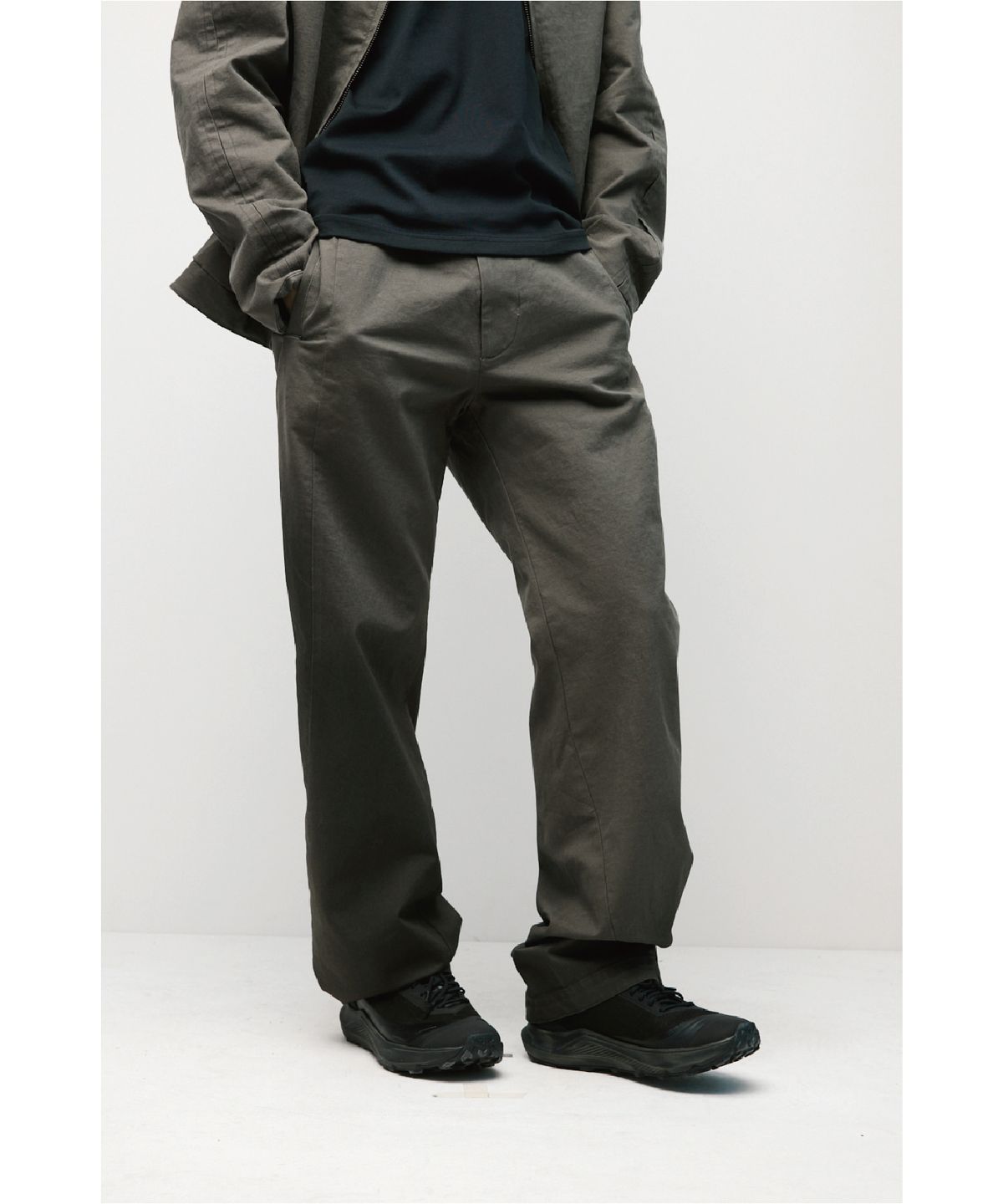 해칭룸(HATCHINGROOM) Silent Trousers Dusty Khaki