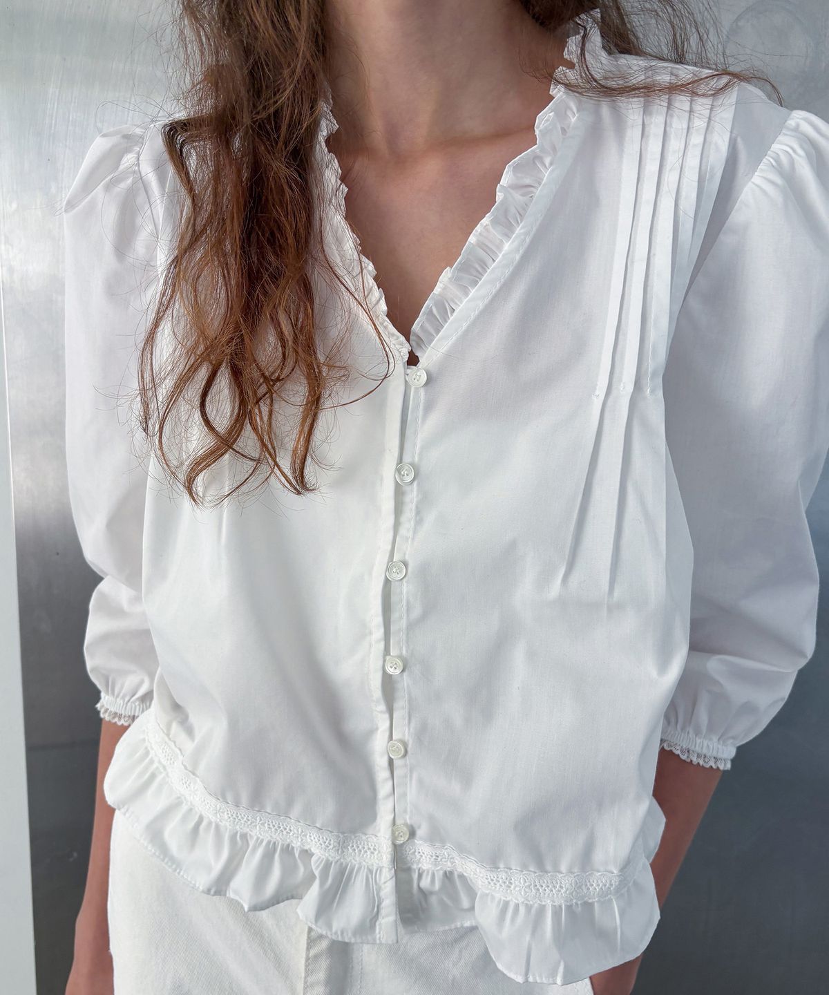 포에트서울(POETSEOUL) Bunny Frill Blouse_ivory