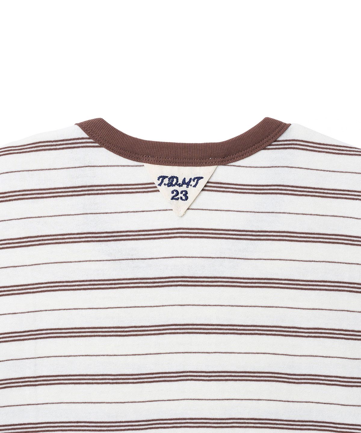 튜드먼트(TTUDEMENT) 50s EMBROIDERED STRIPED SEMI OVER FIT T-SHIRT_BROWN