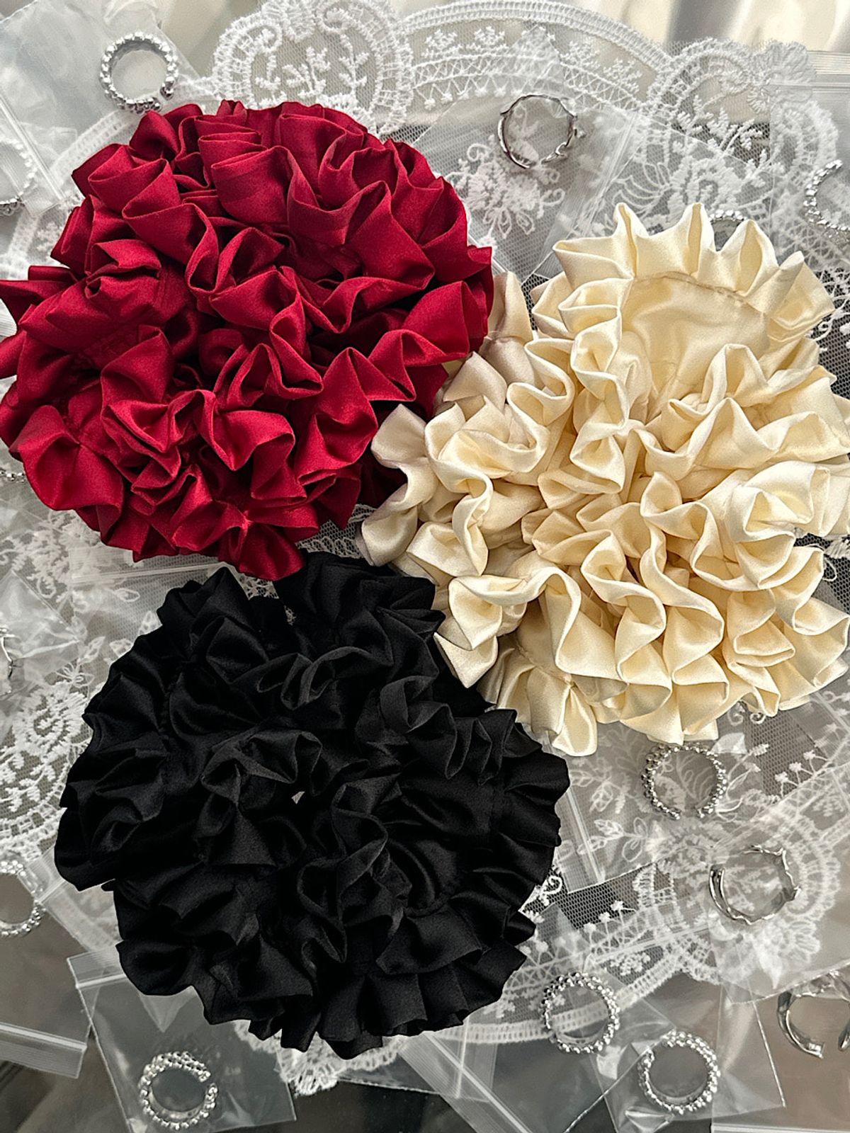 아포엠(APOEM) Ruffle Scrunchie (3C) **Buying