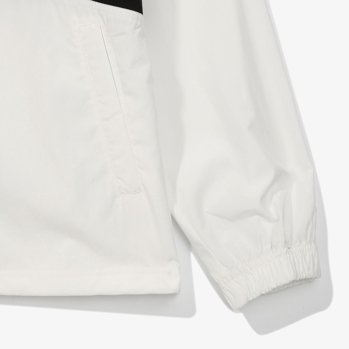 휠라(FILA) 플래그 바람막이(FS262JK01X001191)