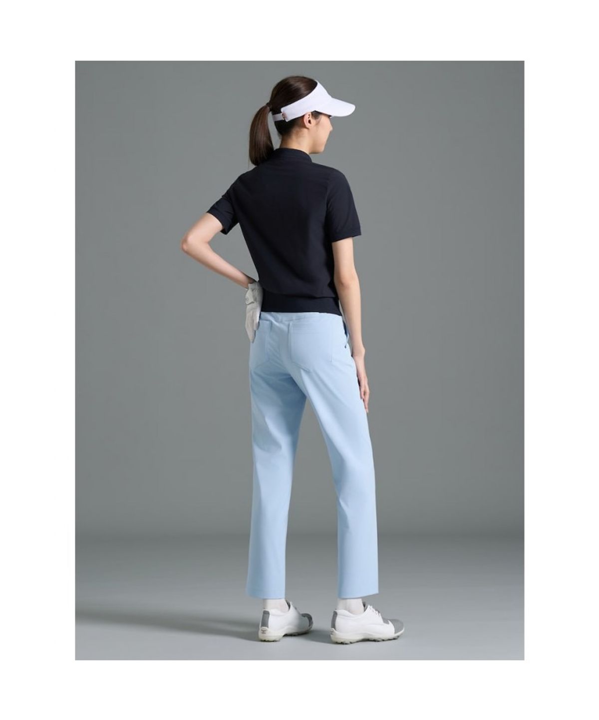 빈폴골프(BEANPOLE GOLF) 여성 로고 타공 칼라 반소매 티셔츠 - 네이비