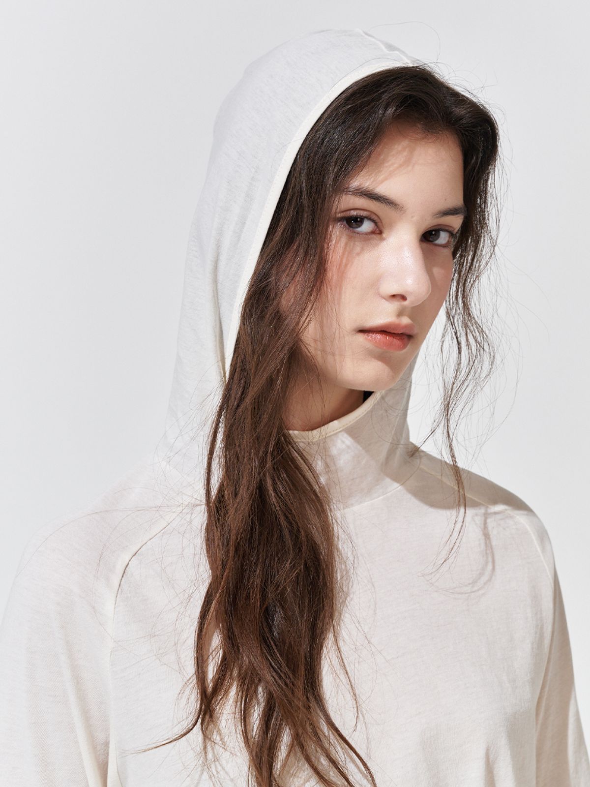 매기(MAGGIE) Sheer Hoodie Tee (Cream)