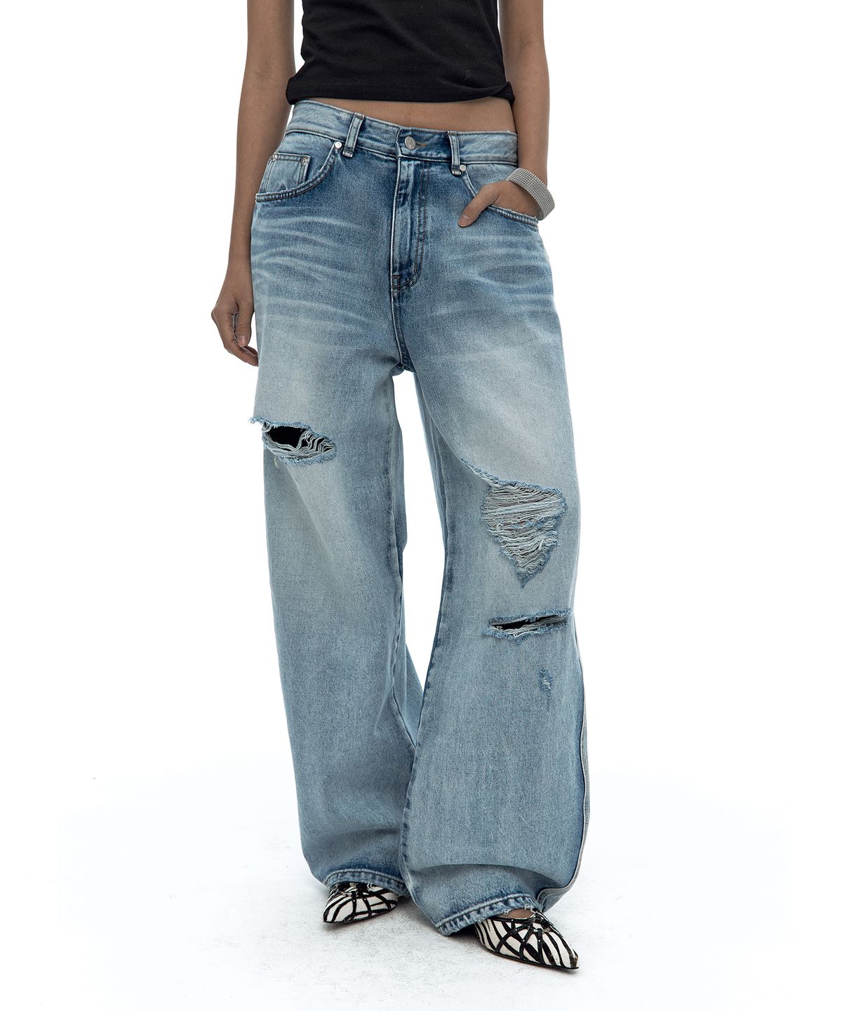 카시코(KASHIKO) Milk Ripped Wide Jeans Light Blue