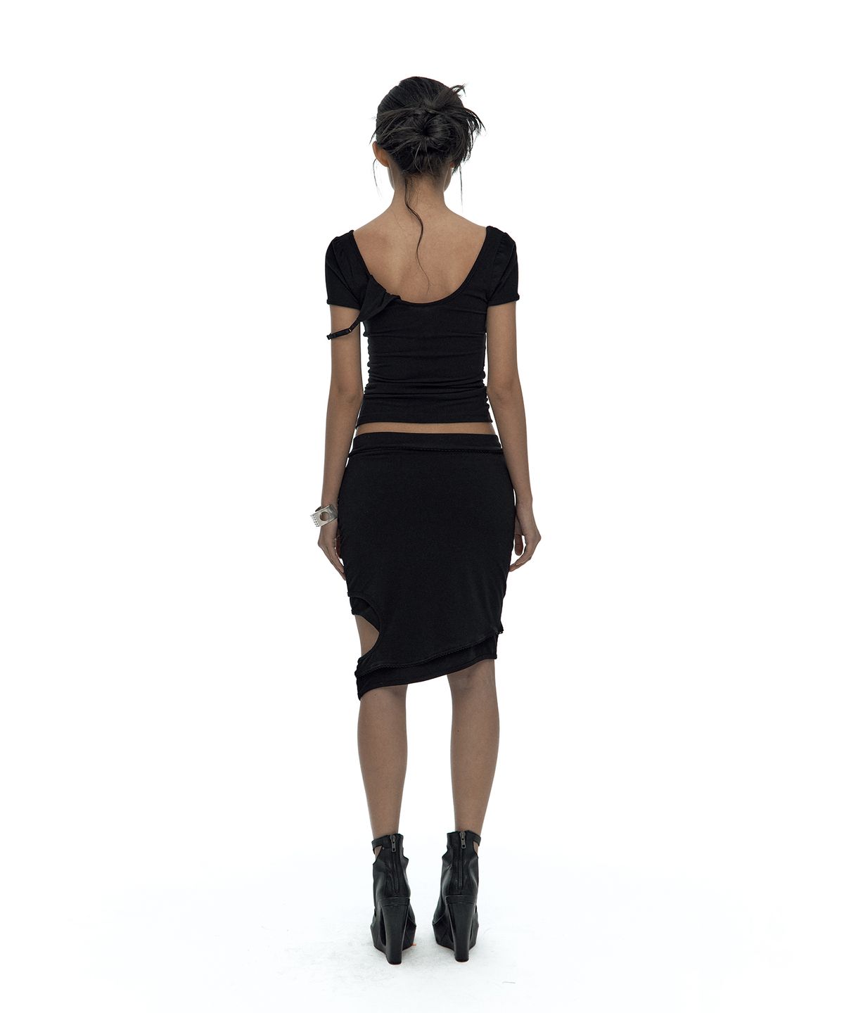 카시코(KASHIKO) Peek-a-boo Strap Skirt Black