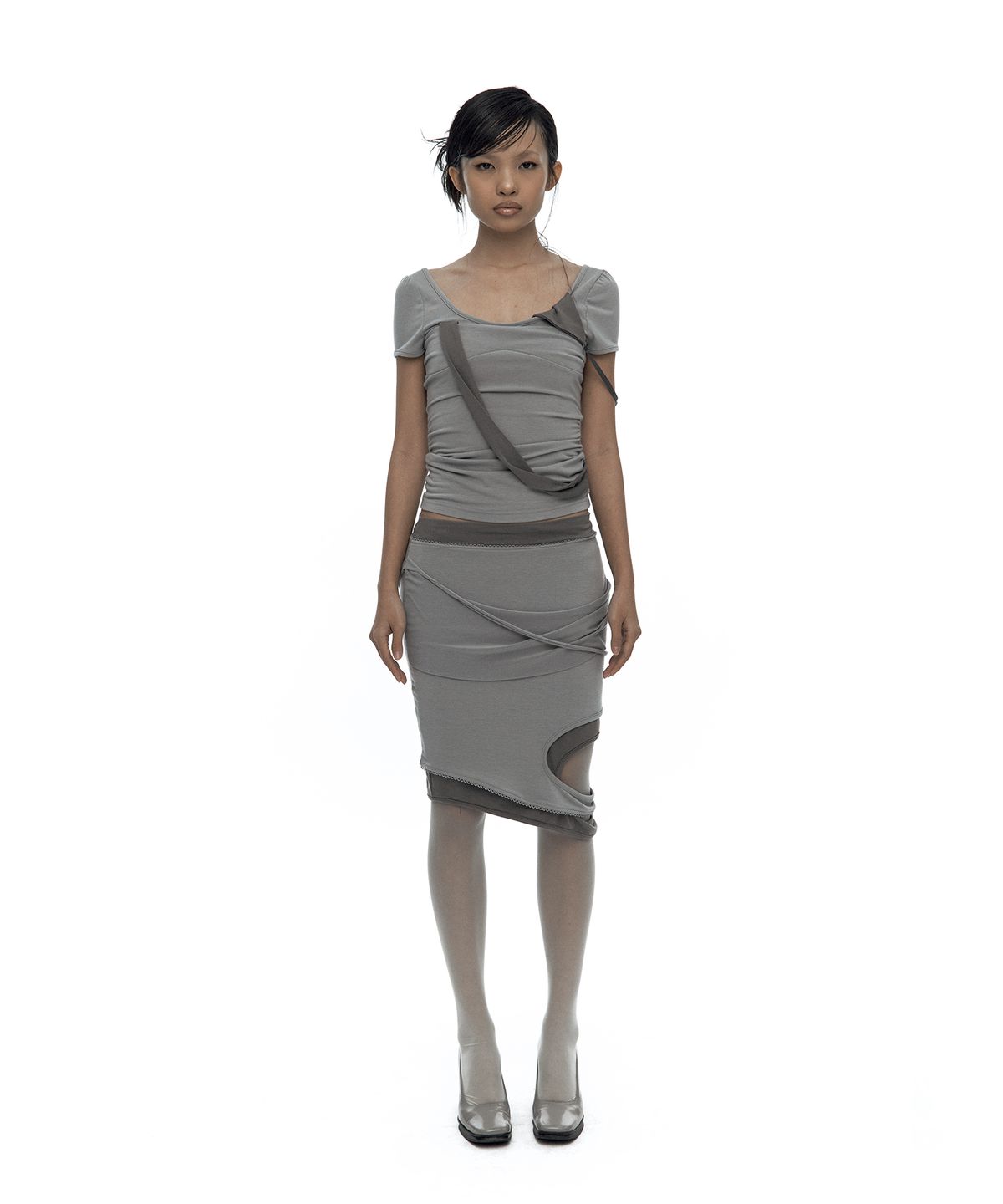 카시코(KASHIKO) Peek-a-boo Strap Skirt Warm Gray