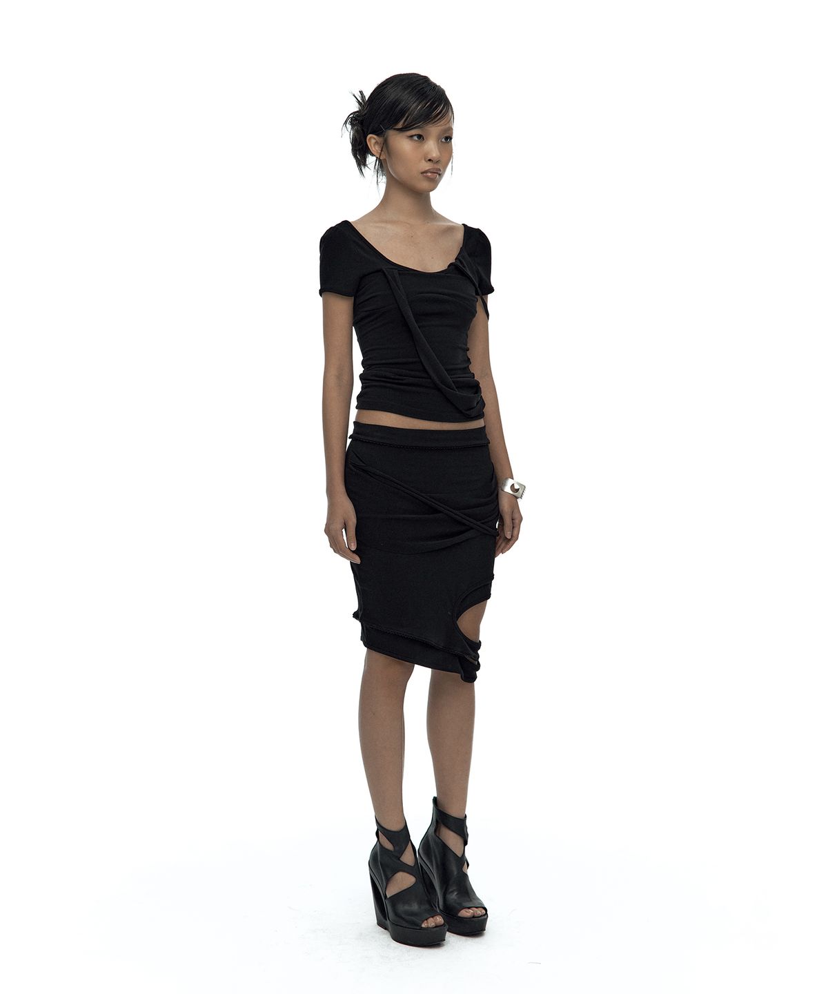 카시코(KASHIKO) Peek-a-boo Top Black
