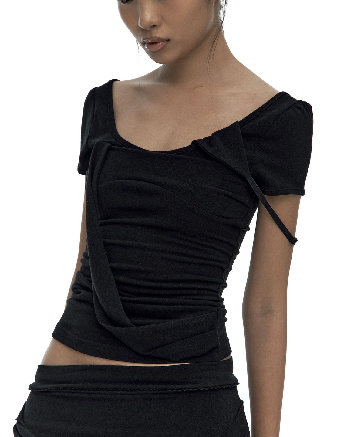 카시코(KASHIKO) Peek-a-boo Top Black