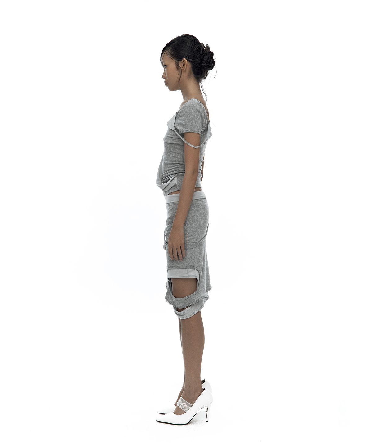카시코(KASHIKO) Peek-a-boo Top Gray