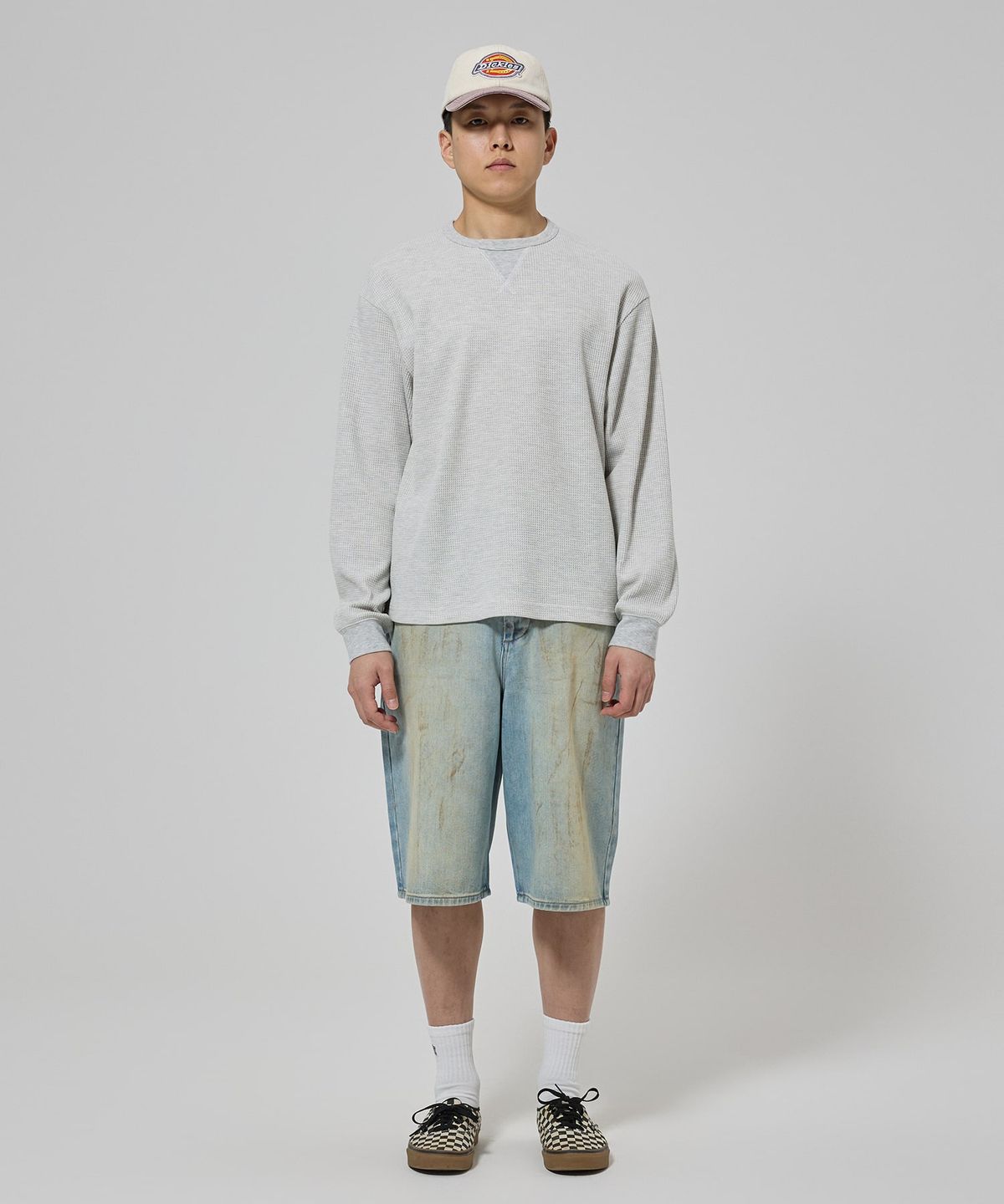 디키즈(DICKIES) 오버핏 더티 워시드 데님 쇼츠 Dirty Wash Blue