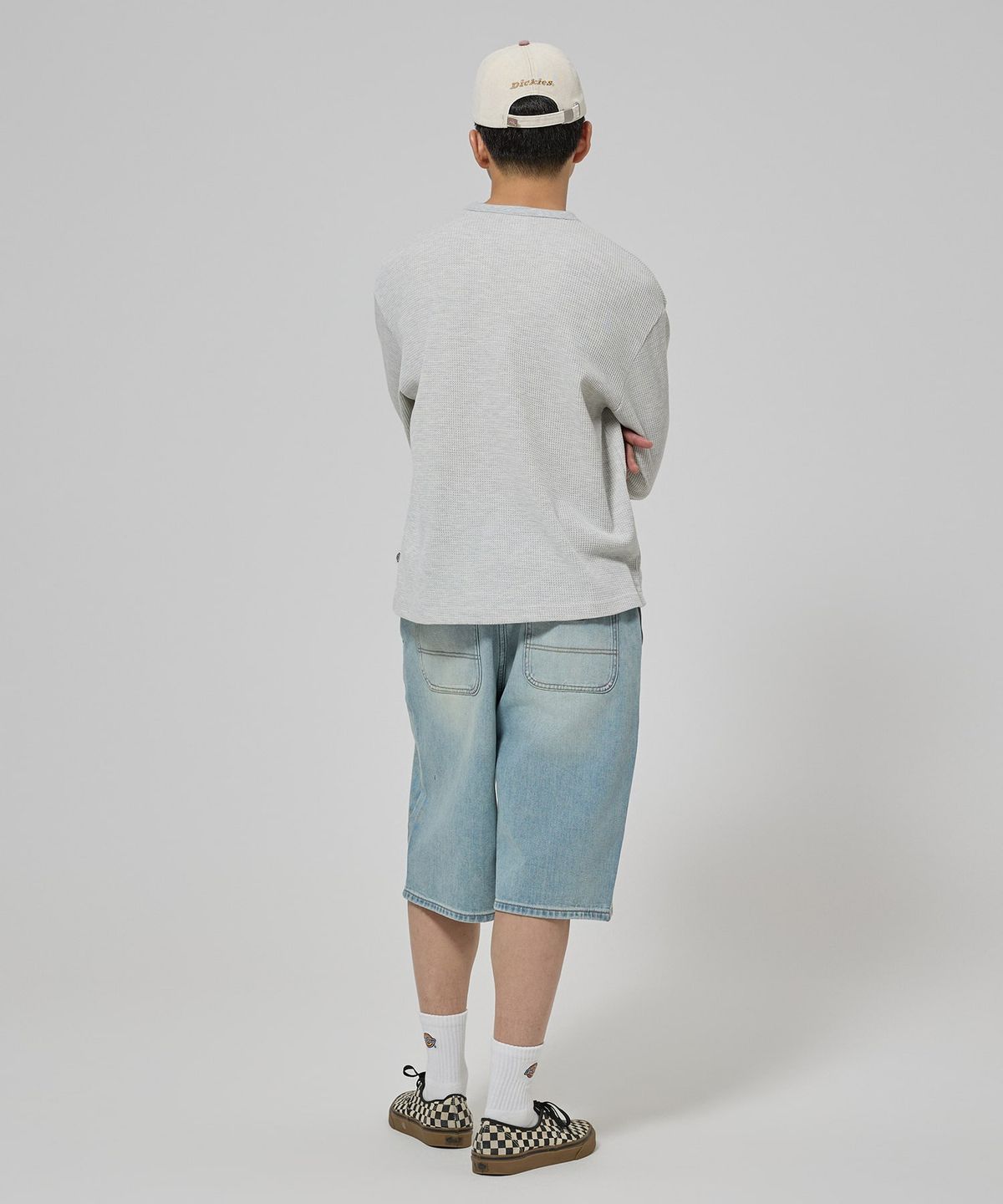 디키즈(DICKIES) 오버핏 더티 워시드 데님 쇼츠 Dirty Wash Blue