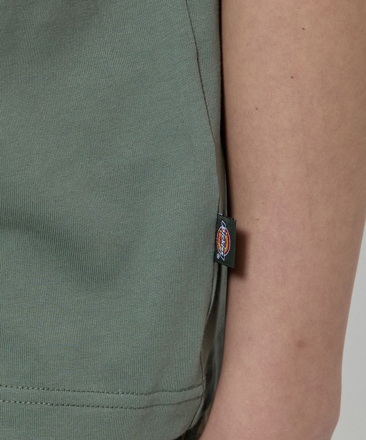 디키즈(DICKIES) 트리 로고 링거 티셔츠 Olive