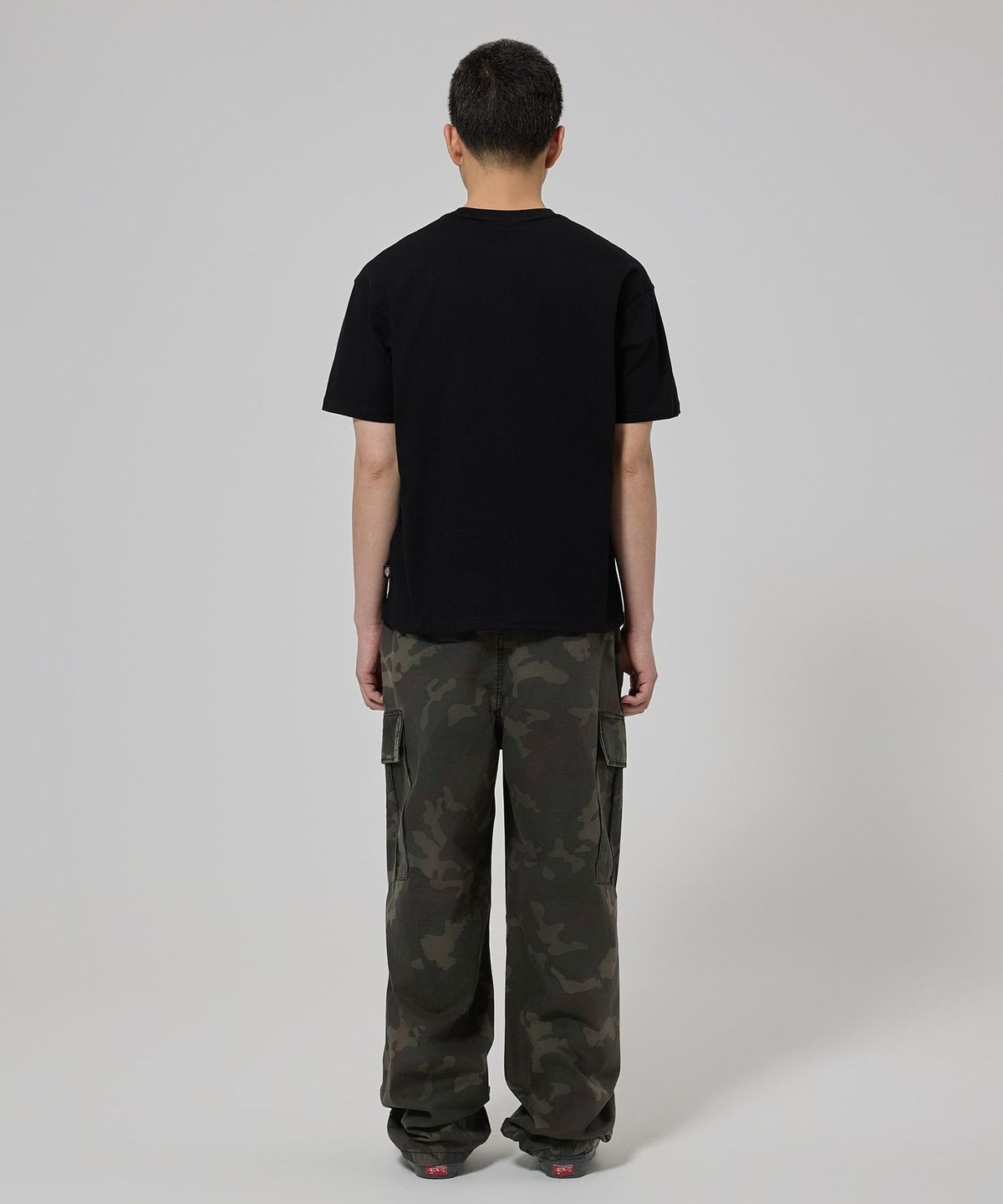 디키즈(DICKIES) 워시드 루즈핏 트윌 카고 팬츠 Dyed Camo