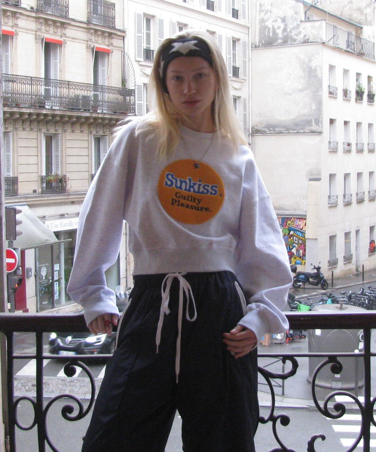 라츠유(LOTSYOU) LOTSYOU_Sun Kiss Sweat Shirt Light Grey