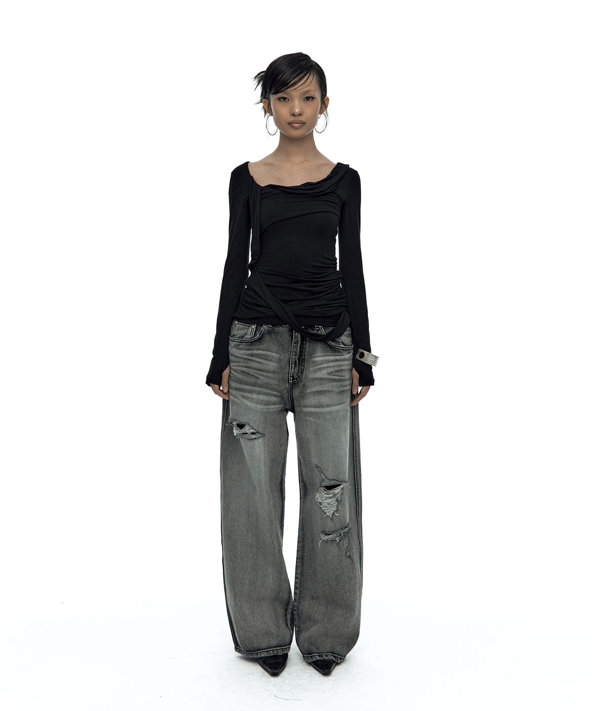 카시코(KASHIKO) Drape Asymmetric Long Sleeve Black