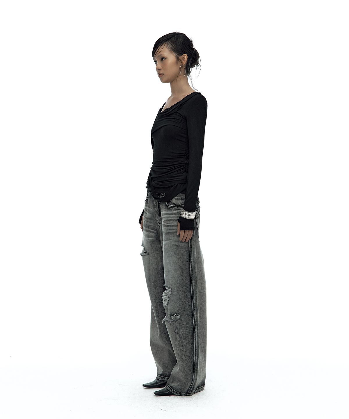 카시코(KASHIKO) Drape Asymmetric Long Sleeve Black