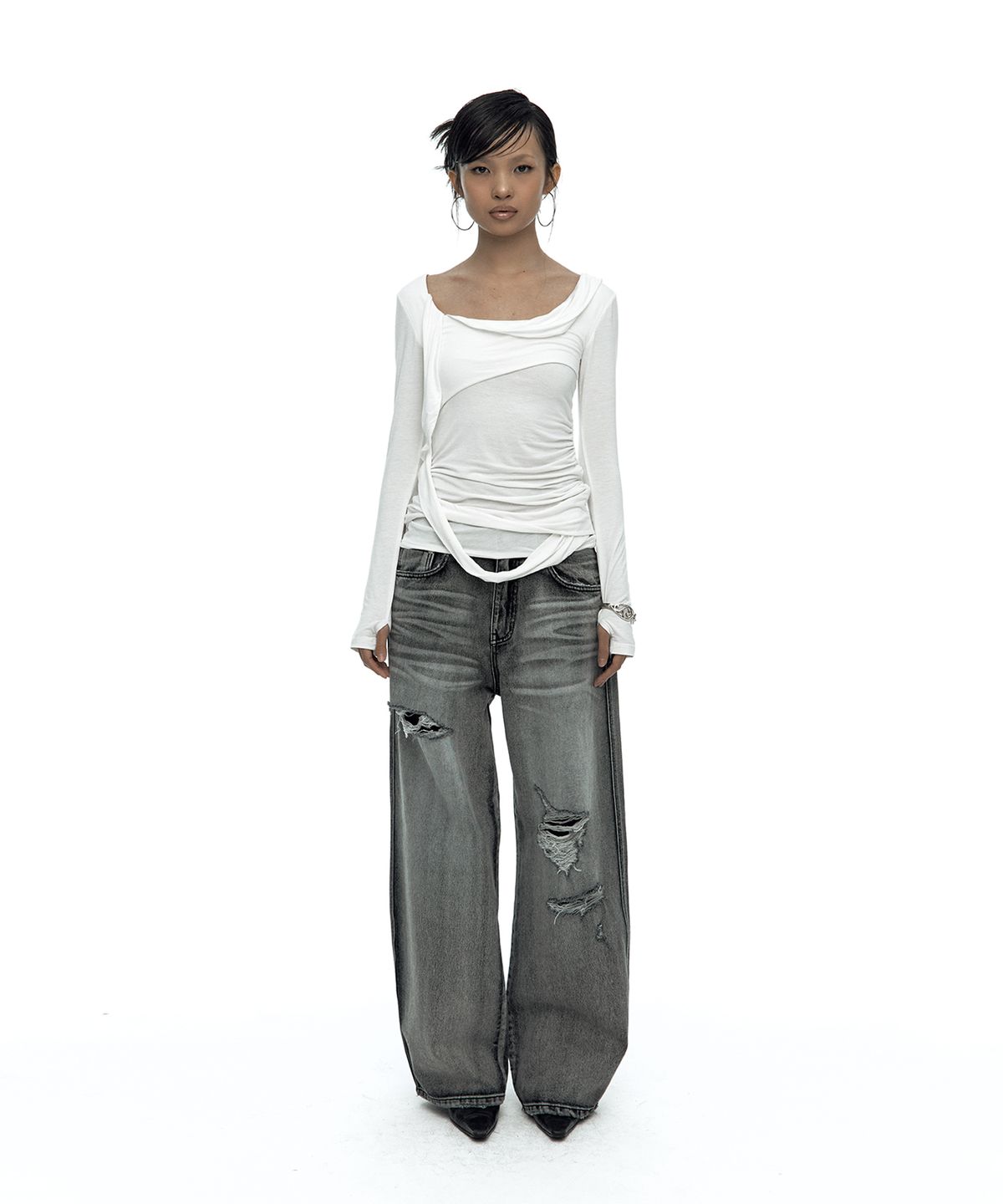 카시코(KASHIKO) Drape Asymmetric Long Sleeve White