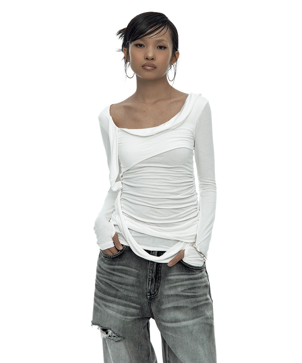 카시코(KASHIKO) Drape Asymmetric Long Sleeve White